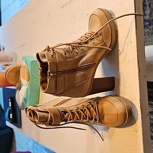 Guess high heel brown combat boots size 71/2